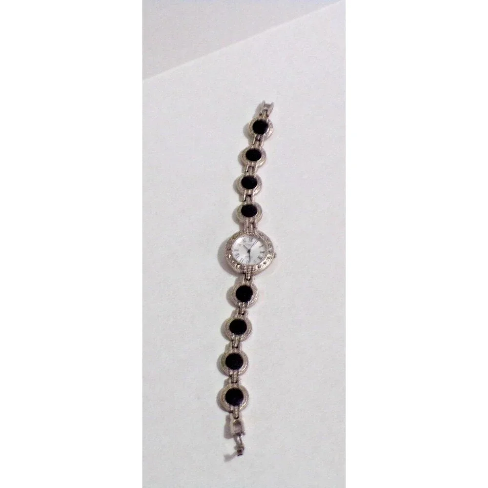 LA Express Ladies Wristwatch LAX 968 Silver w/Black Stones Bracelet‎ Quartz E261